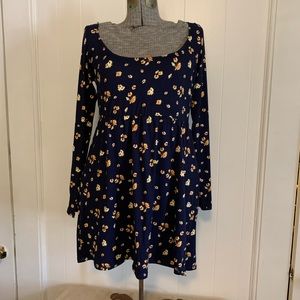 B Darlin Long Sleeve Fit and Flare Dress Scooping Neckline Size M/L (no tag)